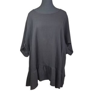 Torrid Women's Short Sleeve Textured Top Size 4